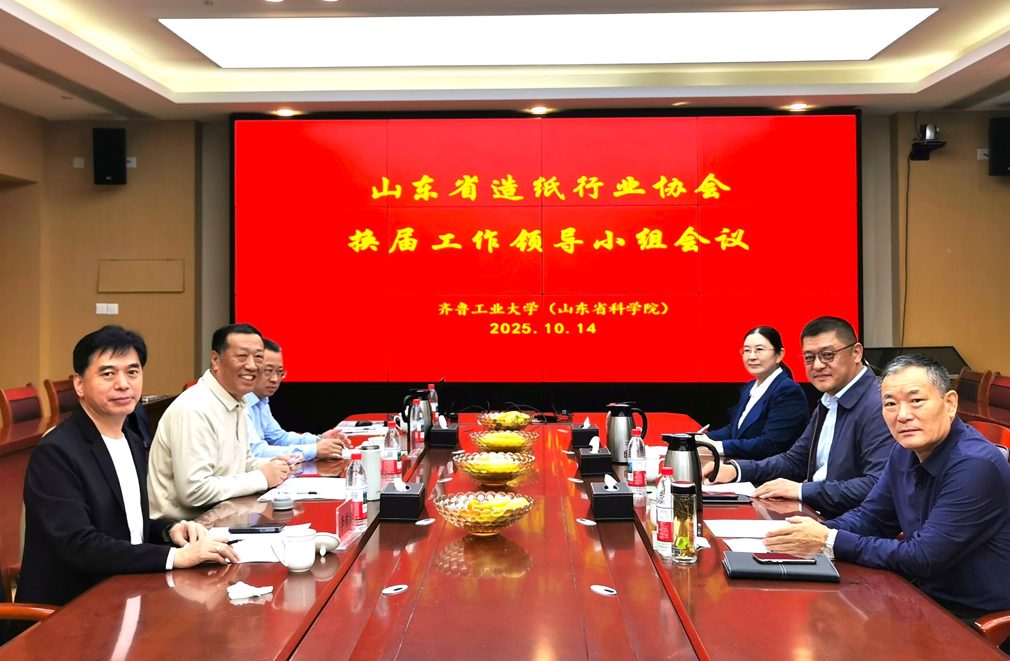 9060eda41f774a425c1661d15134bbd8.jpg 9060eda41f774a425c1661d15134bbd8.jpg